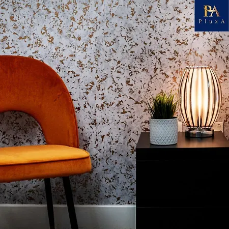 Pluxa Sunstone Deluxe - Spacious Centre Apartament *