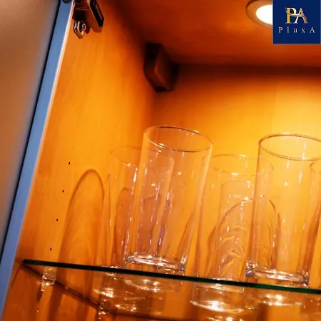 Pluxa Sunstone Deluxe - Spacious Centre Apartament Birmingham
